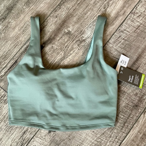 NWT GapFit Eclipse Sports Bra - Picture 1 of 9